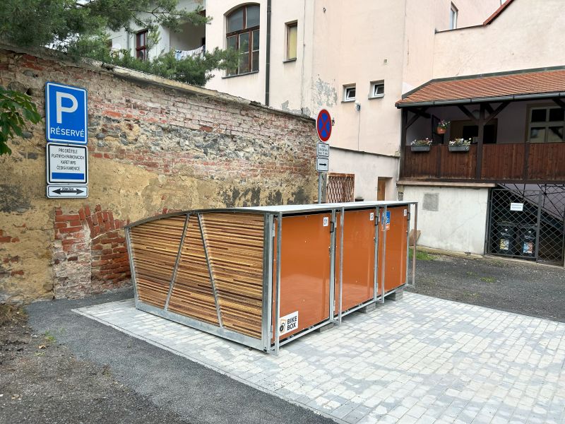 Bike Box - Česká Kamenice, Jakubské náměstí
