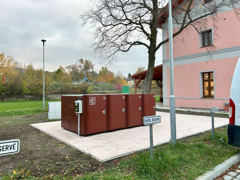 Bike Box - Horní Jiřetín, Hotel Nádraží